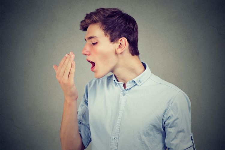 Informasti terkait penyebab bau mulut dan cara mengatasinya, Sumber: health.kompas.com