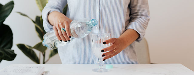 minum air putih untuk kesehatan gigi