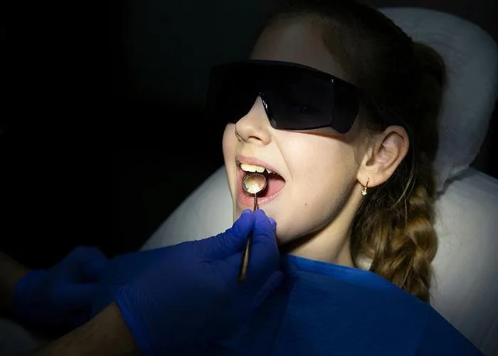 how to stop bleeding mouth
