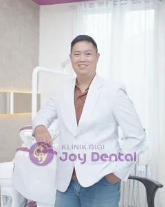drg. Arya Wicaksono, Sp. BMM